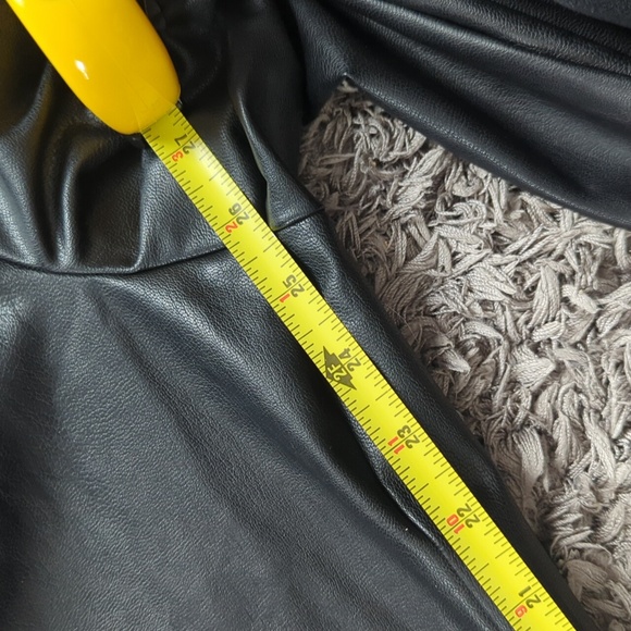 Splendid Faux Leather Blank Ankle Pant Size Women's 4 - Picture 8 of 9